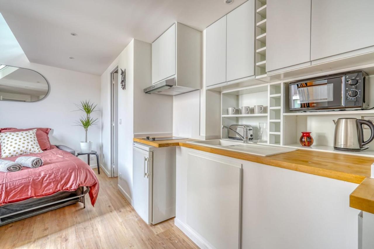 Appartement Studio mezzanine 3-4 pers tout équipé WIFI à Montreuil  Extérieur photo